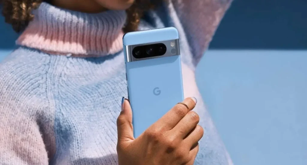 Chic & Sleek: Google Pixel 8 and 8 Pro Rock the Scene in Stunning Mint Shades with 5 Power-Packed Updates! 🌈💪 3 July 1, 2025 Google Mint Pixel 8